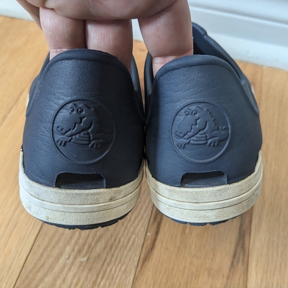 CROCS Kids Sneakers Navy and White - Picture 5 of 9